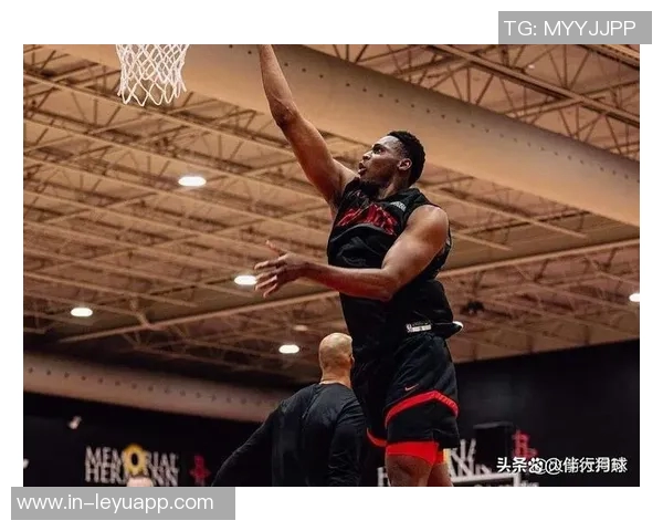 美网友热议谢泼德表现糟糕雷霆进攻策略直指他成为焦点