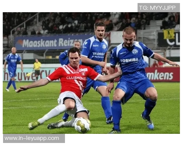 埃因霍温主帅强调球队如同F1赛车需不断优化并坚定信心走在正确道路上