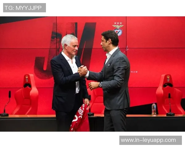 穆里尼奥在本菲卡葡萄牙杯赛中大胆变阵三中卫迎战对手 穆里尼奥在本菲卡葡萄牙杯赛中大胆变阵三中卫迎战对手